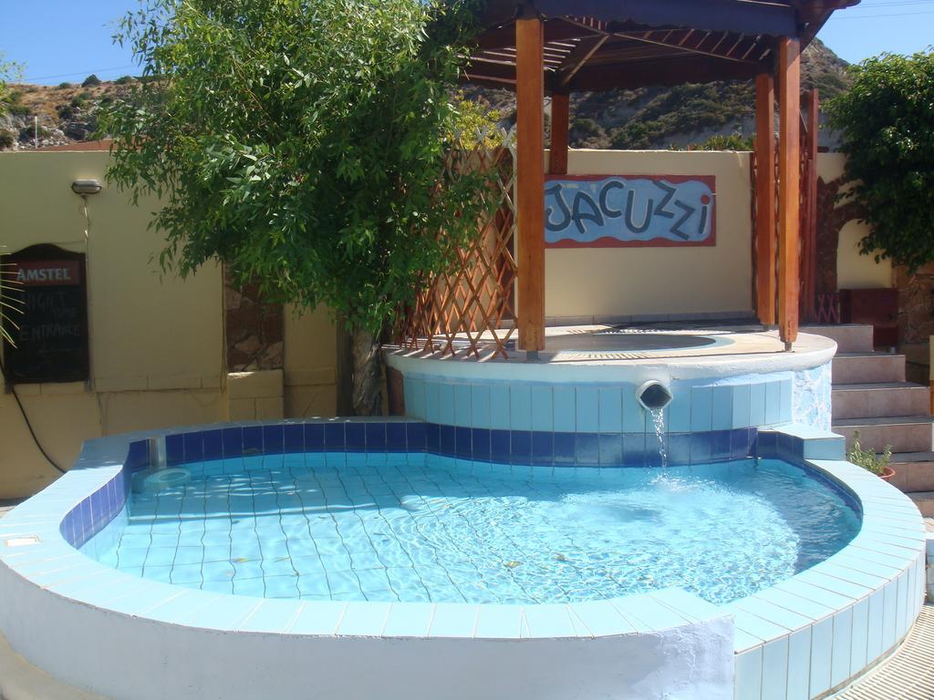 فاليراكي Billy'S Studios المظهر الخارجي الصورة